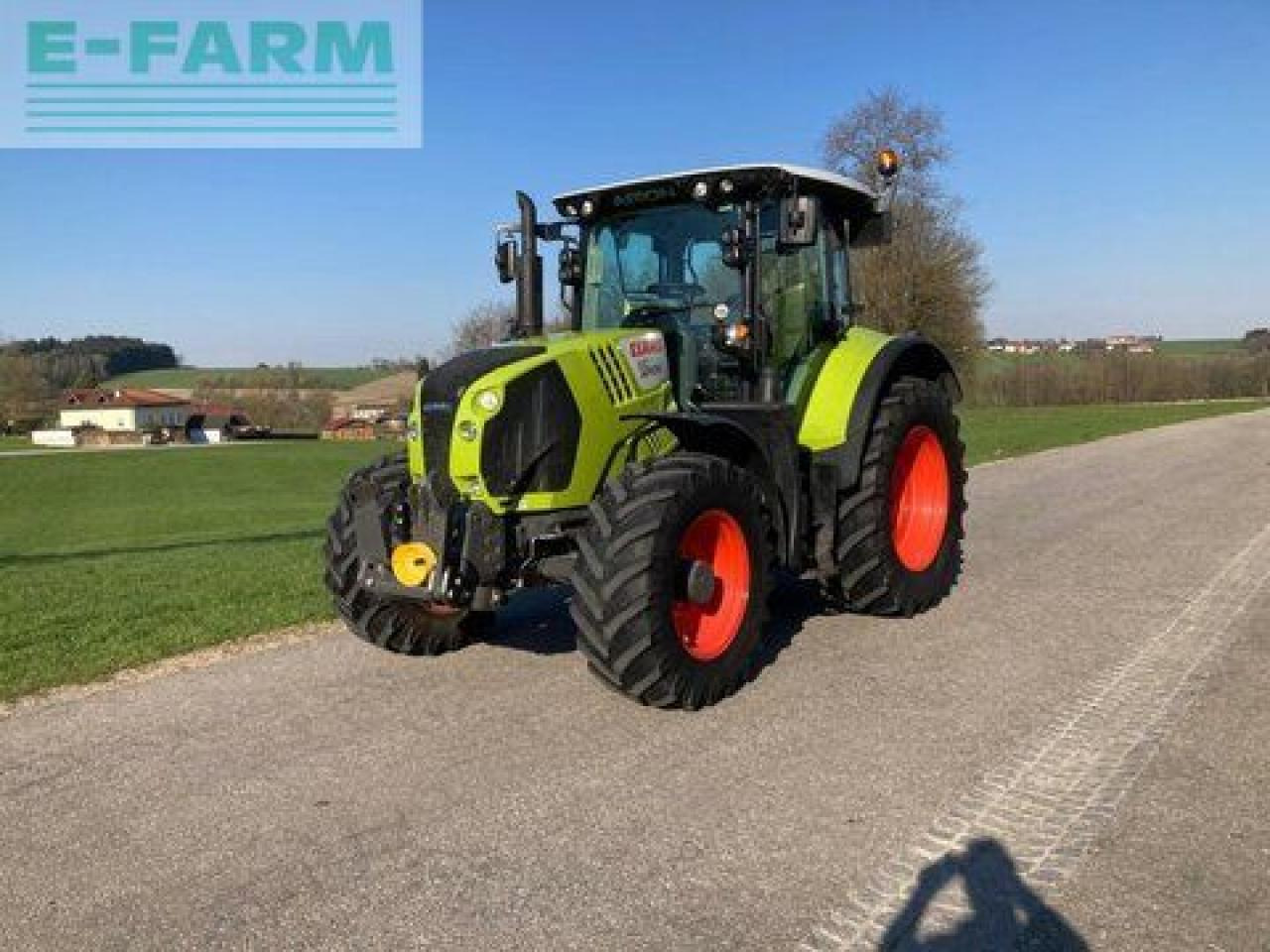 CLAAS arion 510 cmatic cis+ CMATIC CIS+ - Tractor: foto 1 CLAAS arion 510 cmatic cis+ CMATIC CIS+ - Tractor: foto 1