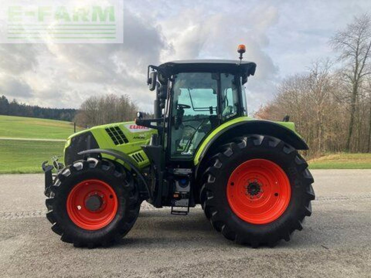 CLAAS arion 510 cmatic cis+ CMATIC CIS+ - Tractor: foto 2 CLAAS arion 510 cmatic cis+ CMATIC CIS+ - Tractor: foto 2