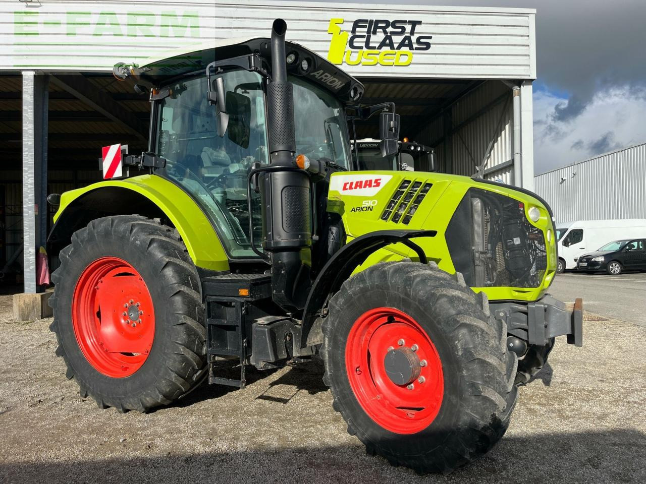CLAAS arion 510 cmatic - stage v - Tractor: foto 2 CLAAS arion 510 cmatic - stage v - Tractor: foto 2