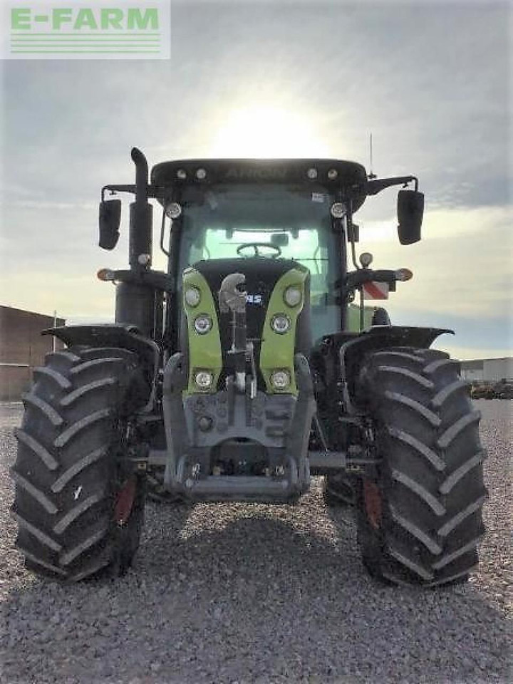CLAAS arion 530 - Tractor: foto 2 CLAAS arion 530 - Tractor: foto 2