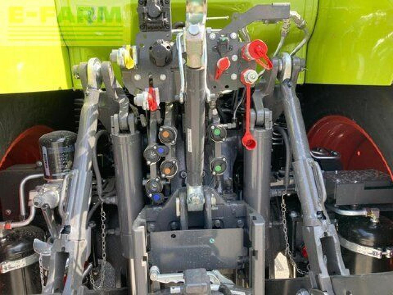 Tractor CLAAS arion 530 cmatic: foto 9 Tractor CLAAS arion 530 cmatic: foto 9