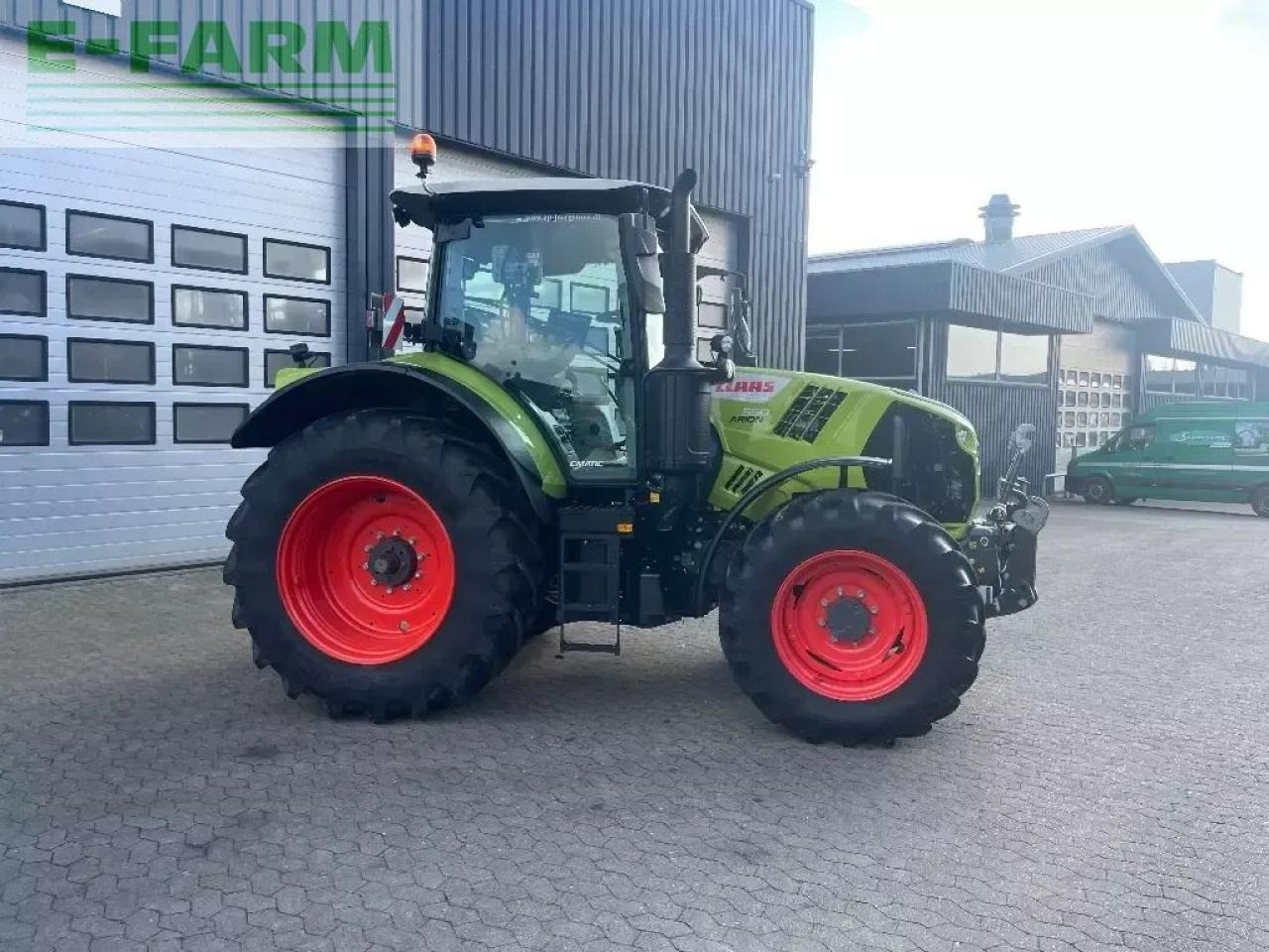 Tractor CLAAS arion 550 cmatic CMATIC: foto 10