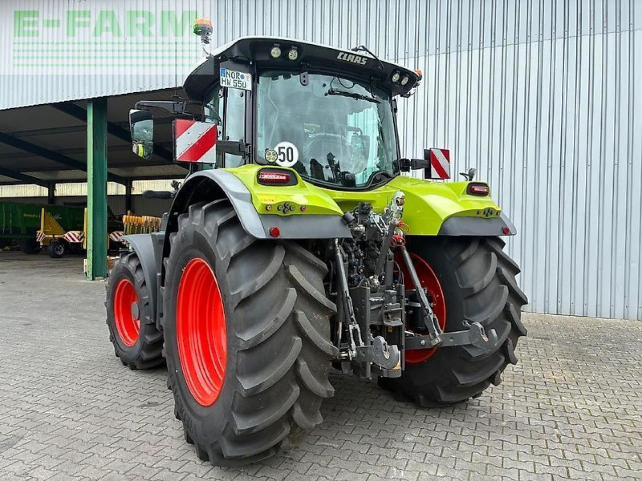 CLAAS arion 550 cmatic CMATIC - Tractor: foto 2 CLAAS arion 550 cmatic CMATIC - Tractor: foto 2