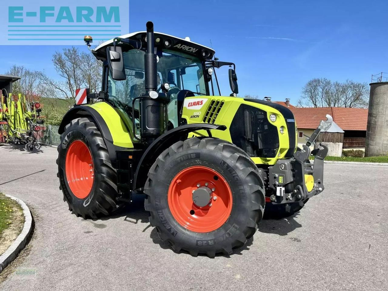 CLAAS arion 550 cmatic cbis CMATIC CEBIS - Tractor: foto 1 CLAAS arion 550 cmatic cbis CMATIC CEBIS - Tractor: foto 1