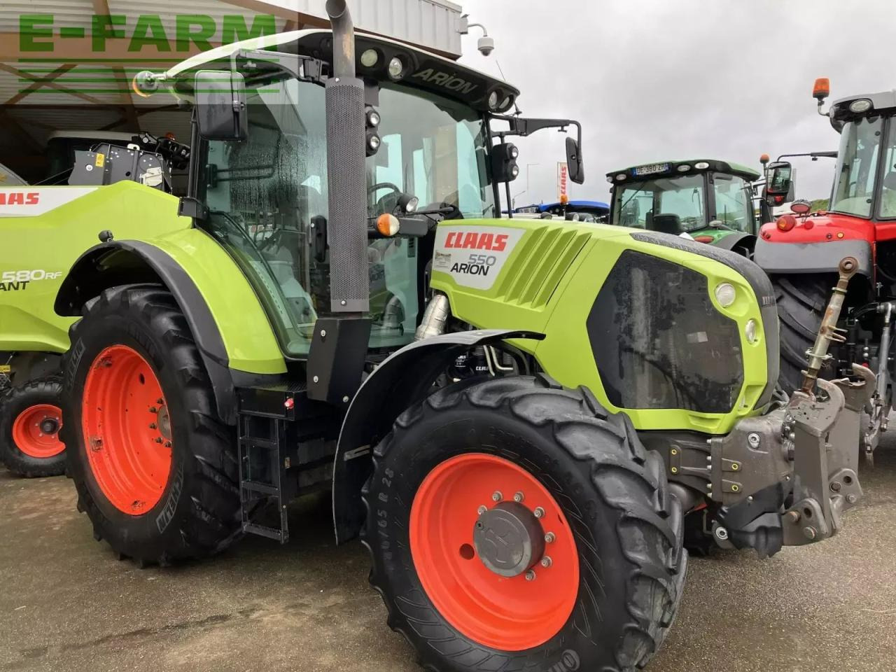 CLAAS arion 550 t4i cis CIS - Tractor: foto 2 CLAAS arion 550 t4i cis CIS - Tractor: foto 2