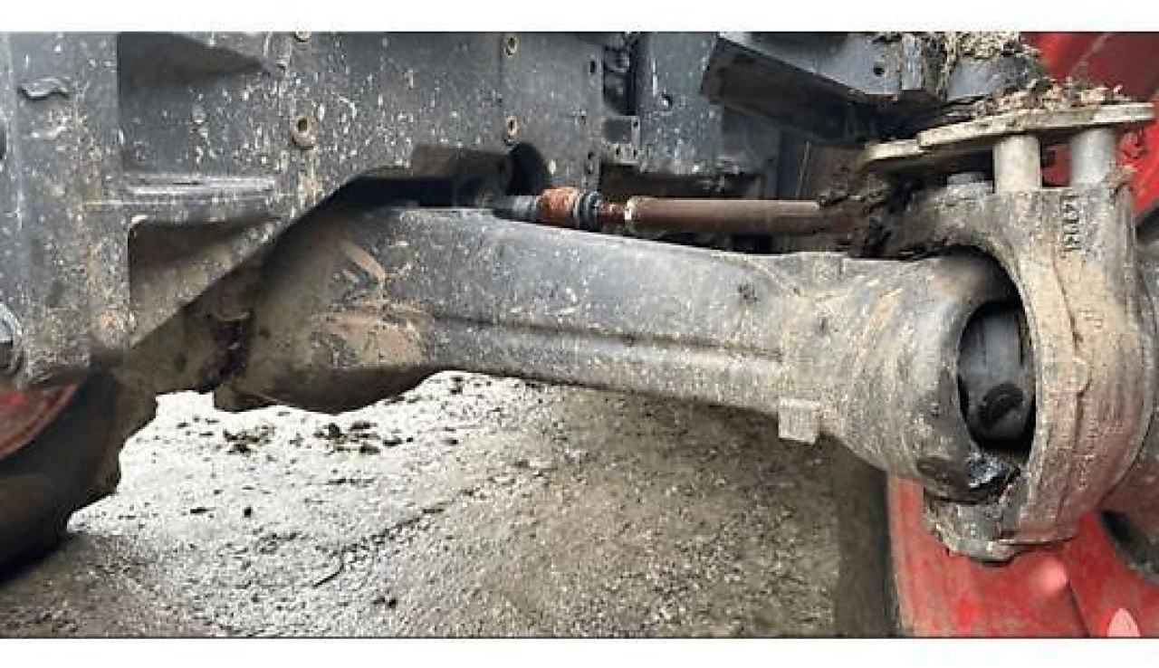 CLAAS arion 610 - Tractor: foto 4 CLAAS arion 610 - Tractor: foto 4