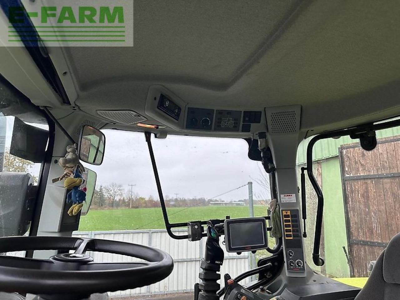 CLAAS arion 620 - Tractor: foto 4 CLAAS arion 620 - Tractor: foto 4