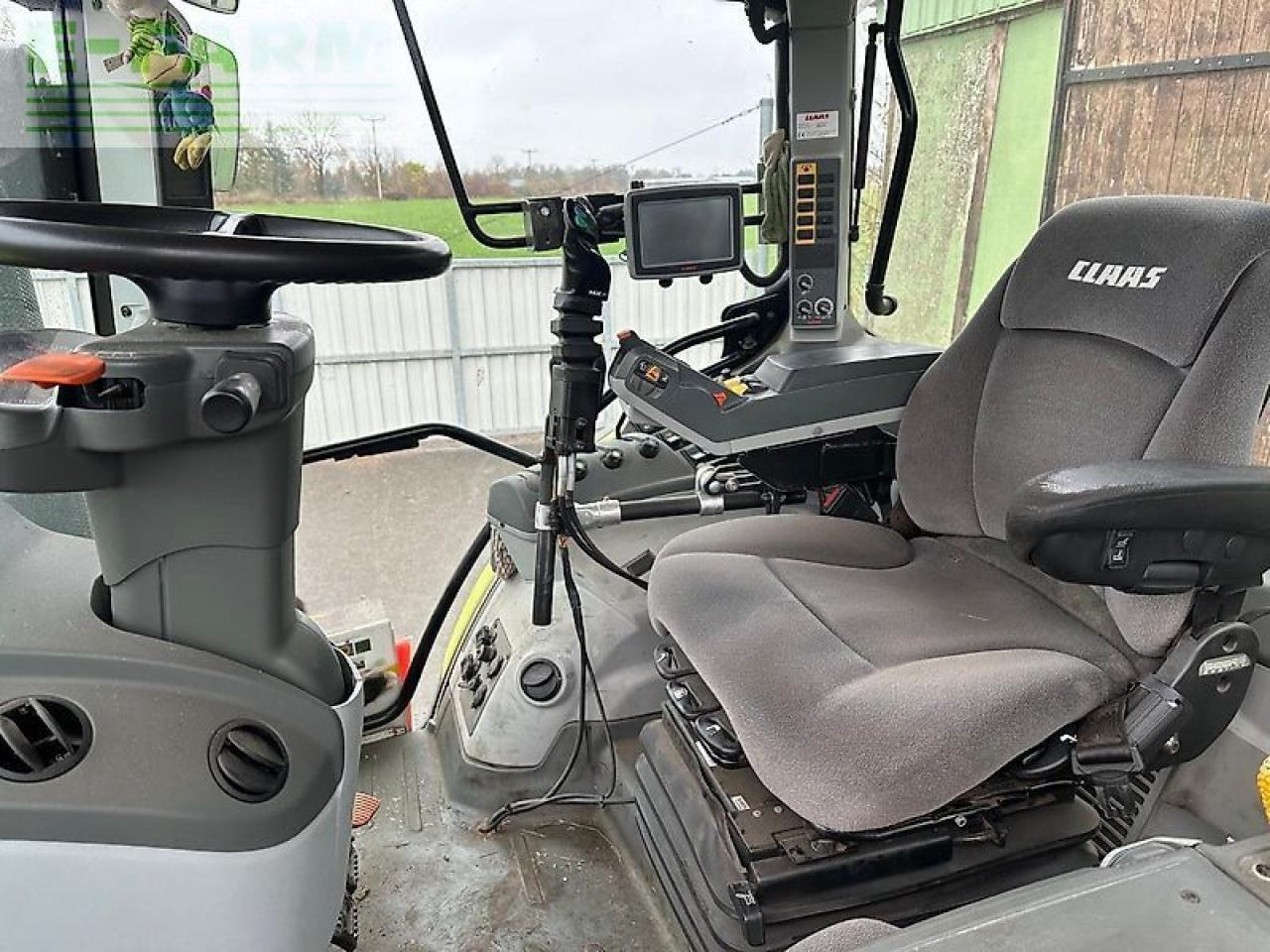 CLAAS arion 620 - Tractor: foto 5 CLAAS arion 620 - Tractor: foto 5