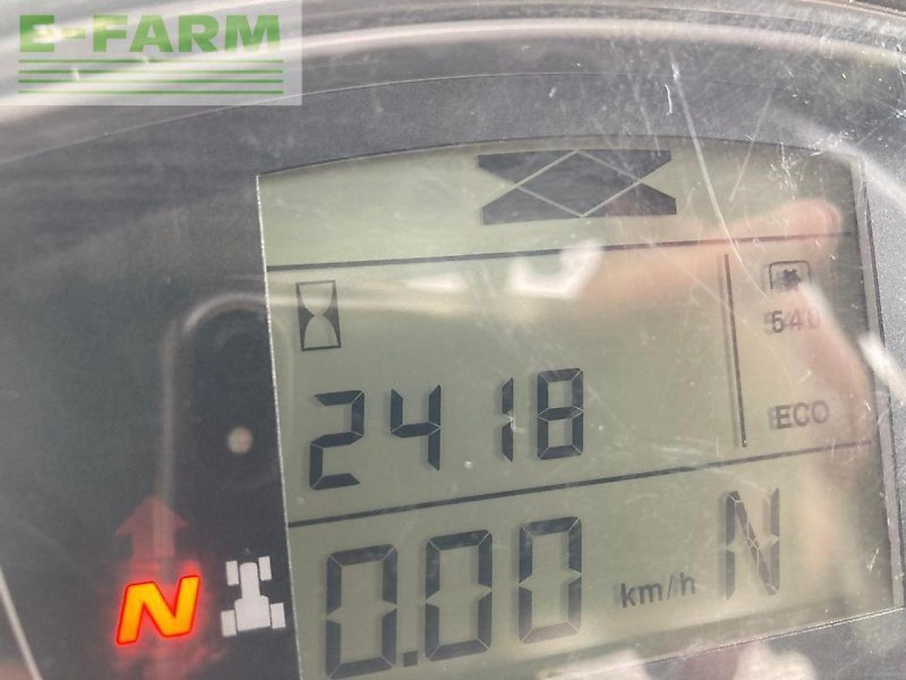 Tractor CLAAS arion 630 cmatic CMATIC: foto 10