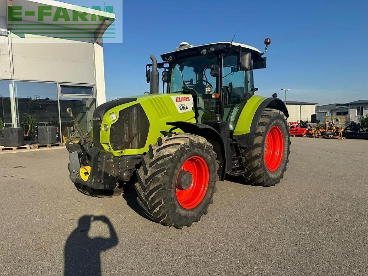 CLAAS arion 650 - Tractor: foto 1 CLAAS arion 650 - Tractor: foto 1