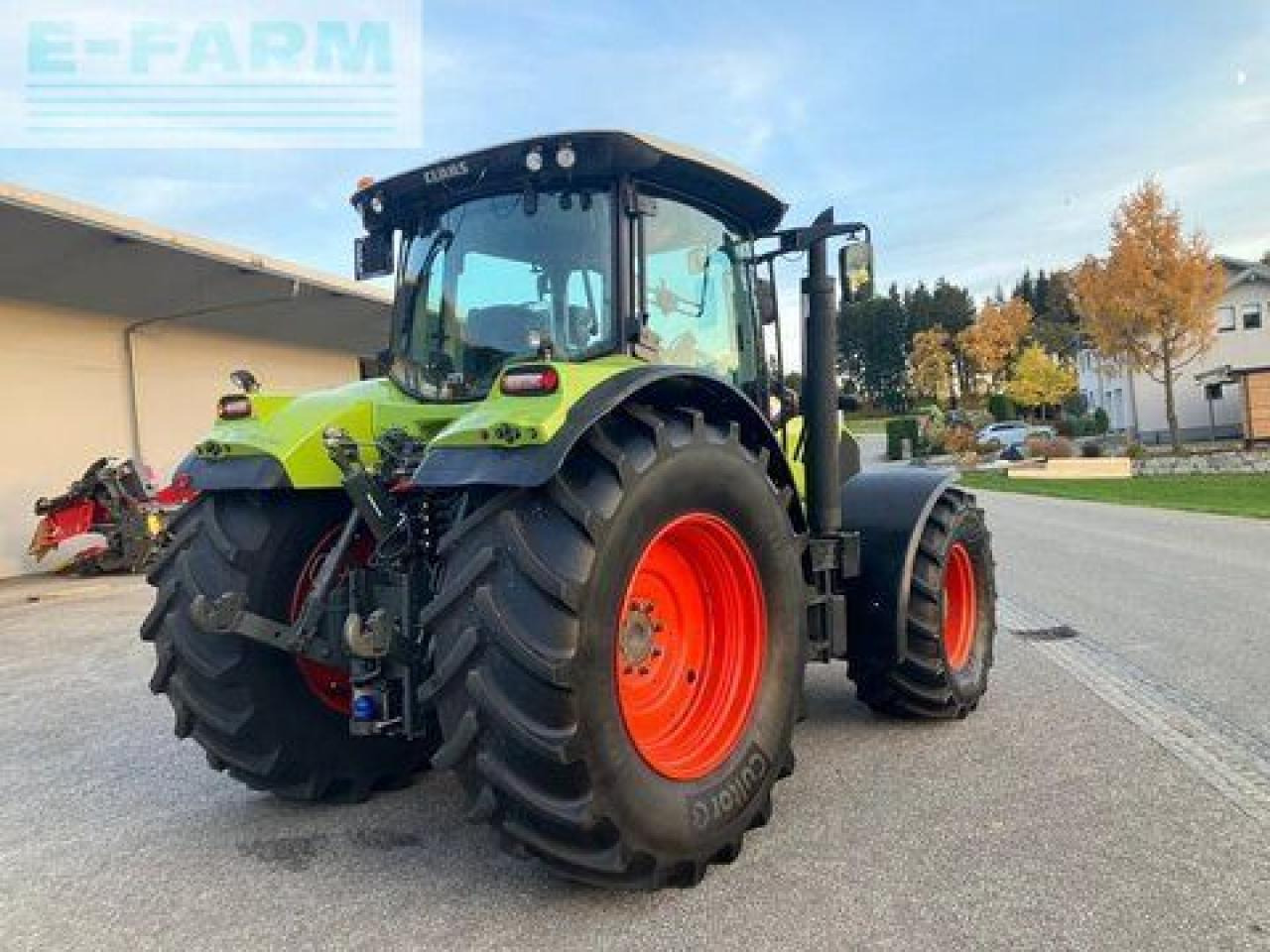 CLAAS arion 650 c-matic CMATIC CIS - Tractor: foto 3 CLAAS arion 650 c-matic CMATIC CIS - Tractor: foto 3