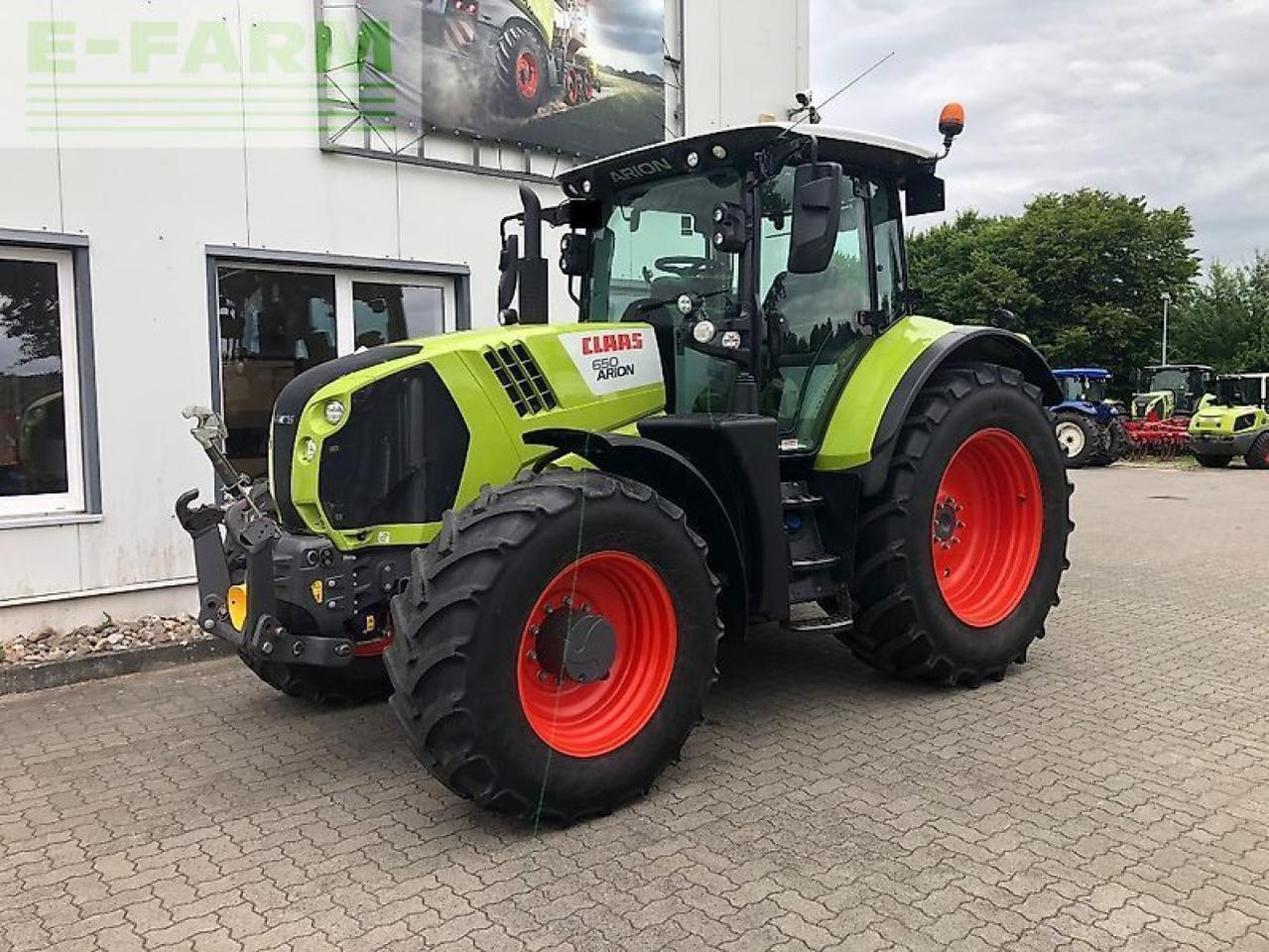 CLAAS arion 650 cebis hexashift HEXASHIFT CEBIS - Tractor: foto 1 CLAAS arion 650 cebis hexashift HEXASHIFT CEBIS - Tractor: foto 1