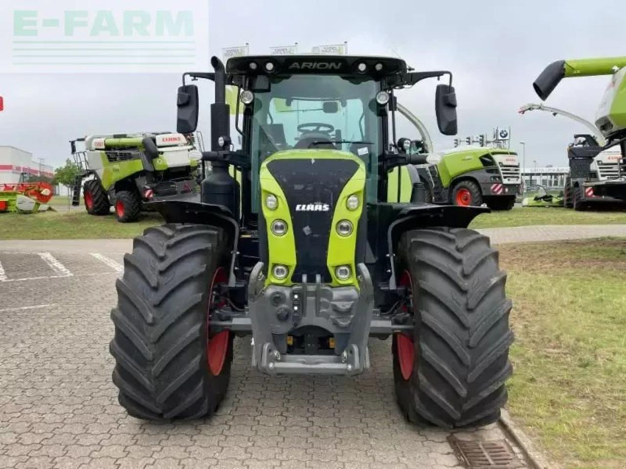 CLAAS arion 660 cmatic cebis CMATIC CEBIS - Tractor: foto 2 CLAAS arion 660 cmatic cebis CMATIC CEBIS - Tractor: foto 2