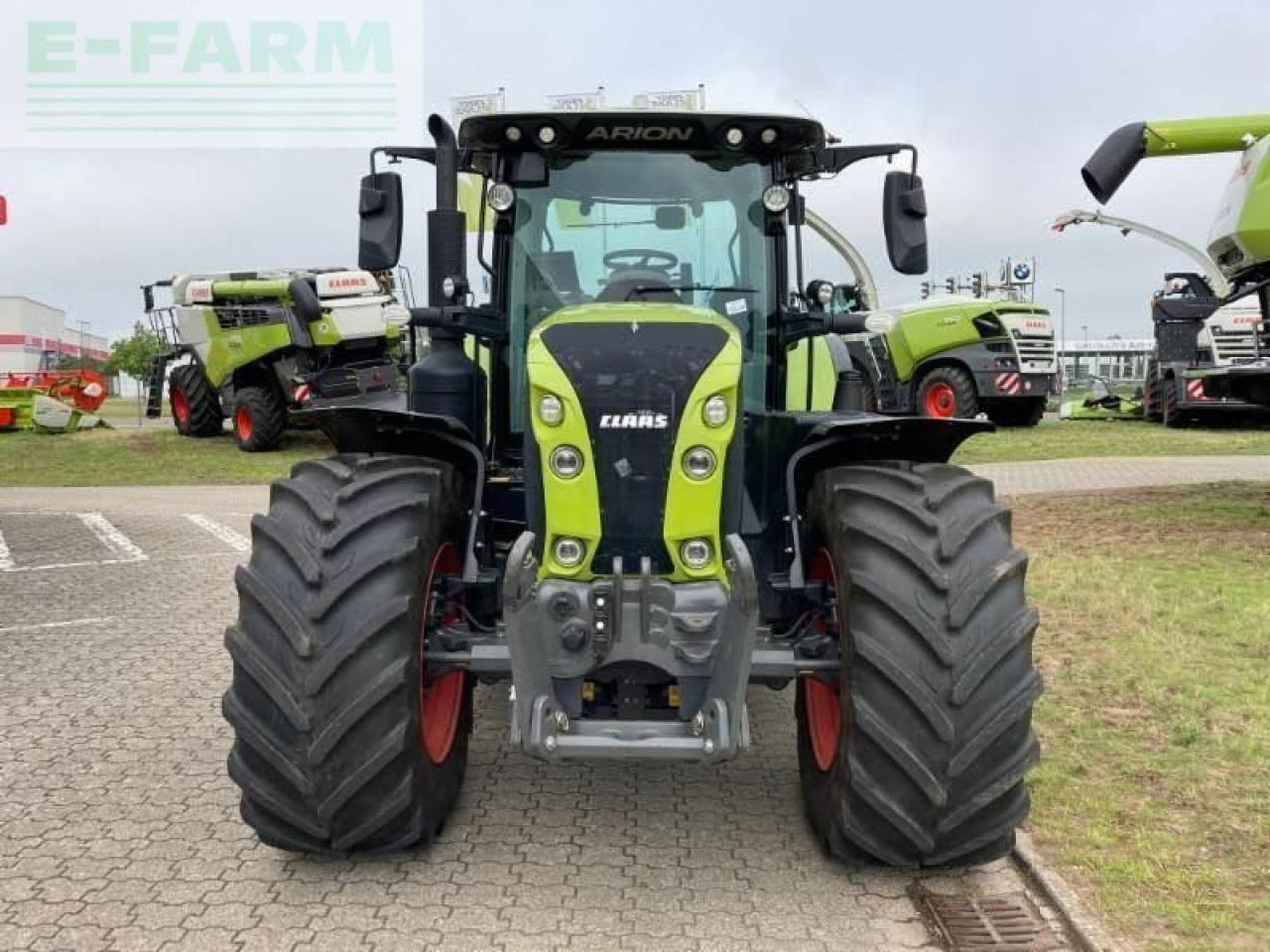 CLAAS arion 660 cmatic cebis CMATIC CEBIS - Tractor: foto 2 CLAAS arion 660 cmatic cebis CMATIC CEBIS - Tractor: foto 2