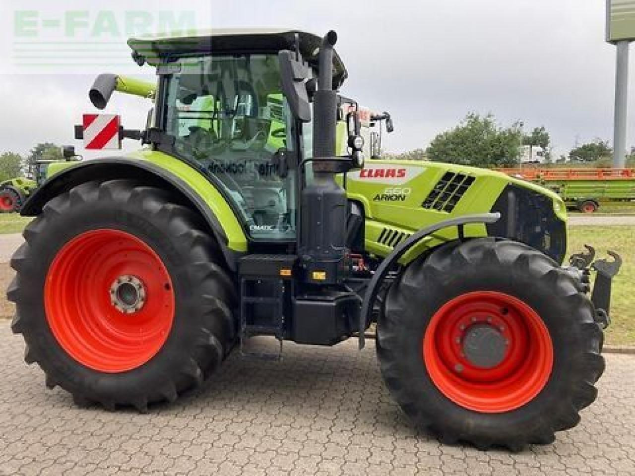 CLAAS arion 660 cmatic cebis CMATIC CEBIS - Tractor: foto 4 CLAAS arion 660 cmatic cebis CMATIC CEBIS - Tractor: foto 4