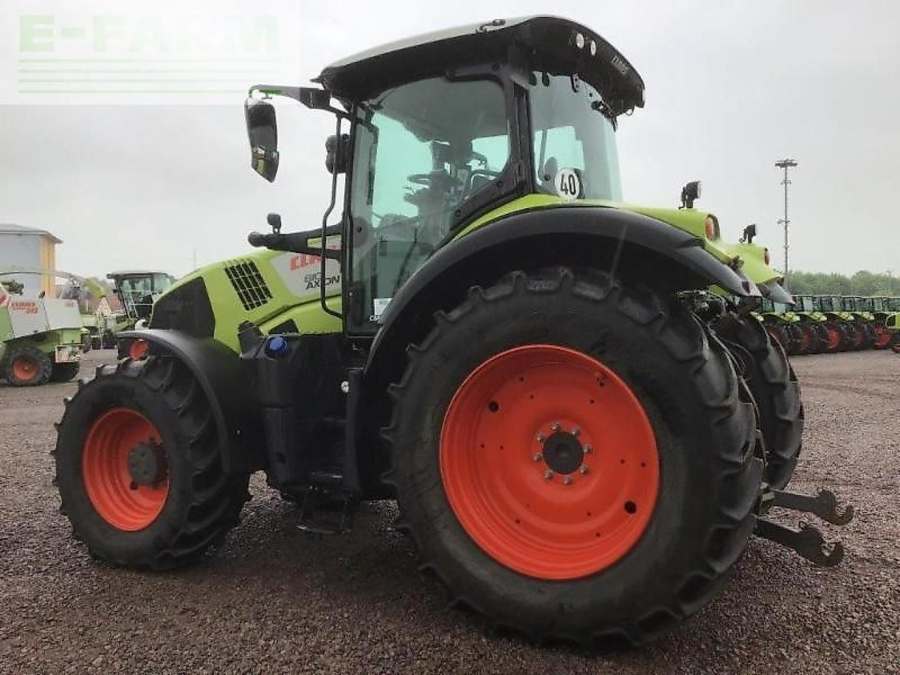 Tractor CLAAS axion 810: foto 6