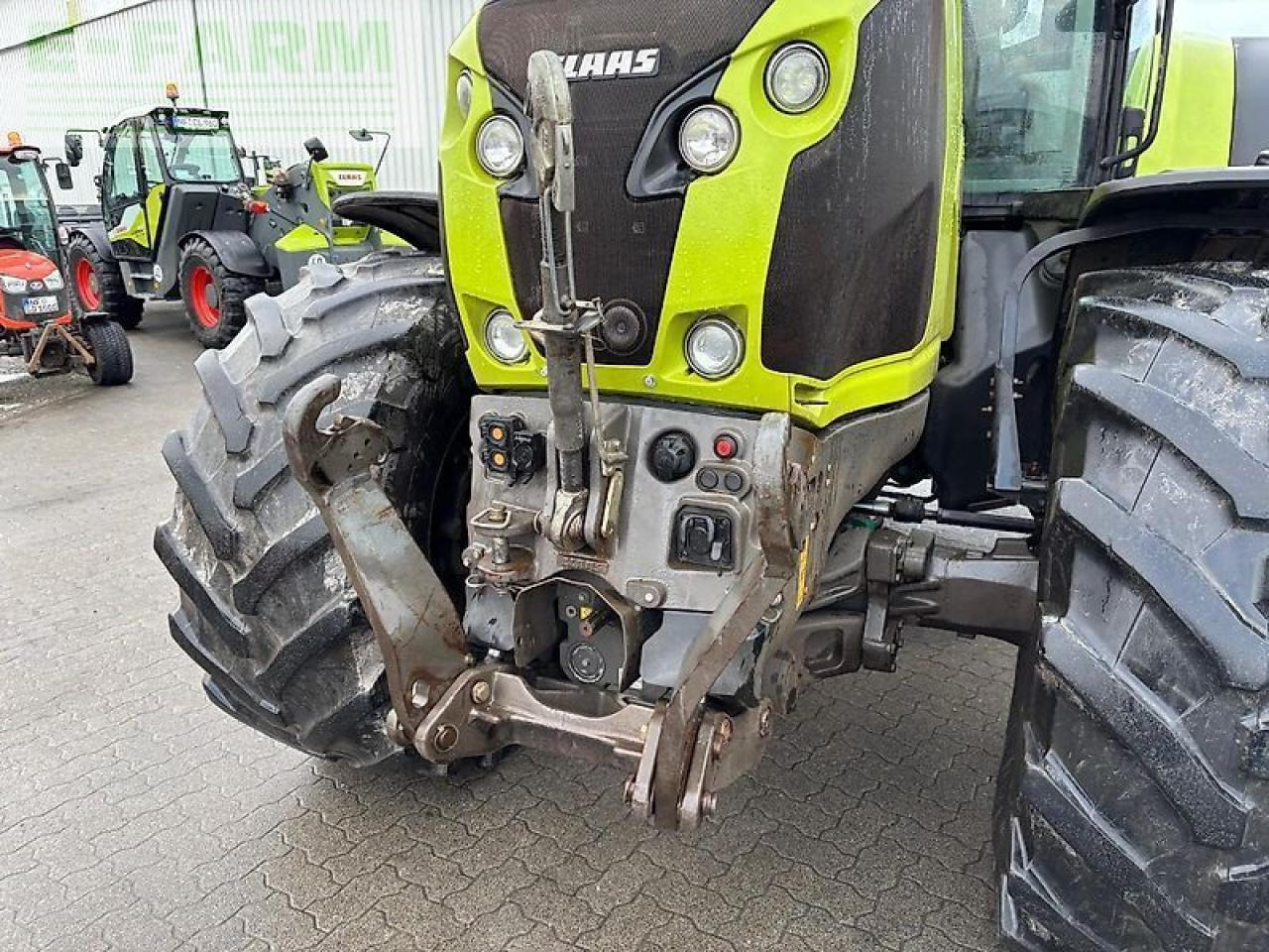 Tractor CLAAS axion 810 cmatic CMATIC: foto 7