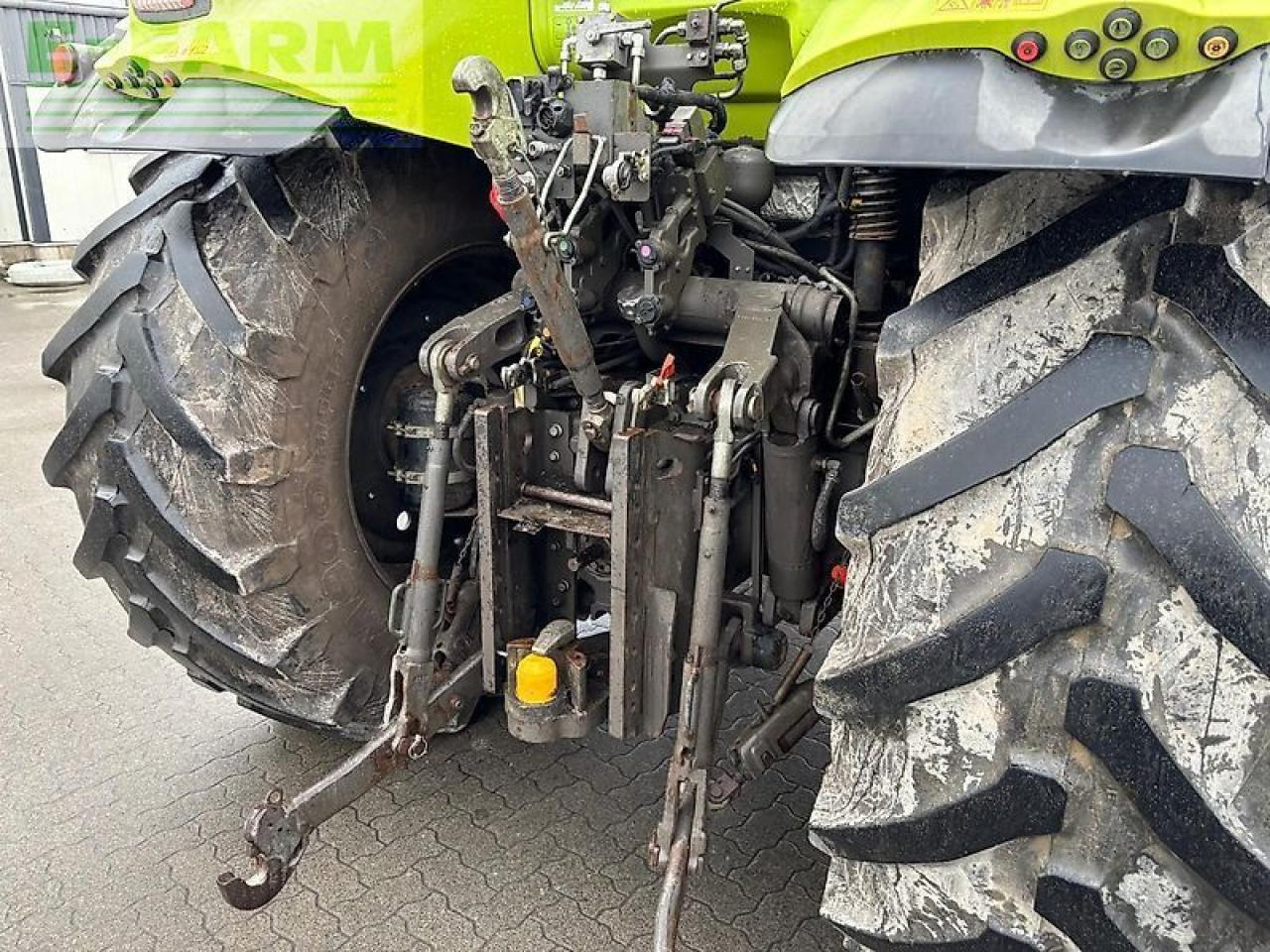 Tractor CLAAS axion 810 cmatic CMATIC: foto 16