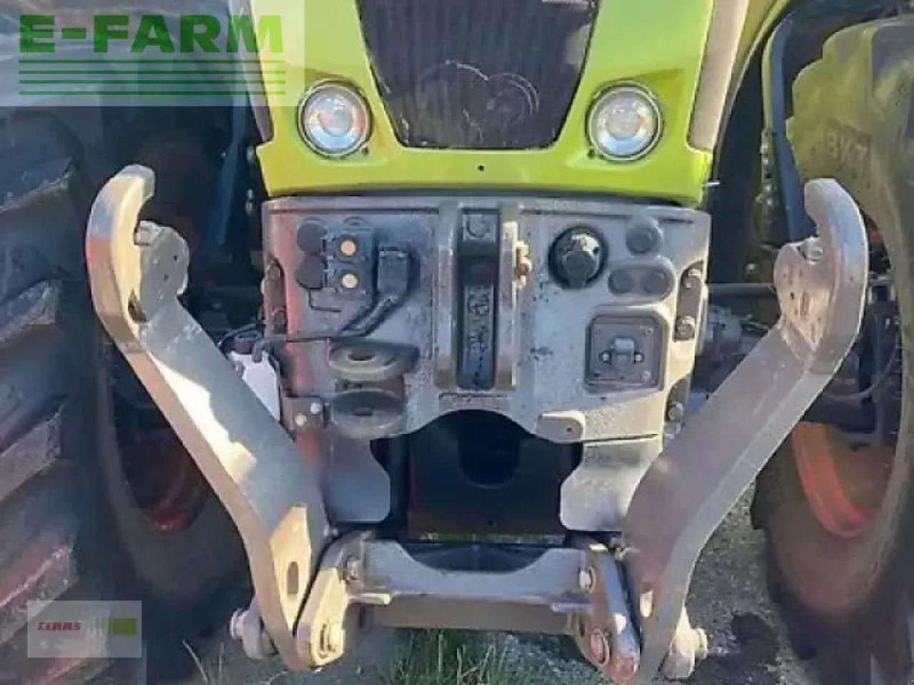 CLAAS axion 830 - Tractor: foto 2 CLAAS axion 830 - Tractor: foto 2