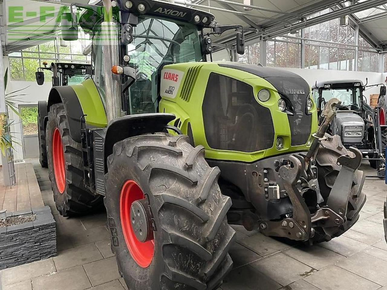 CLAAS axion 830 c-matic CMATIC - Tractor: foto 1 CLAAS axion 830 c-matic CMATIC - Tractor: foto 1