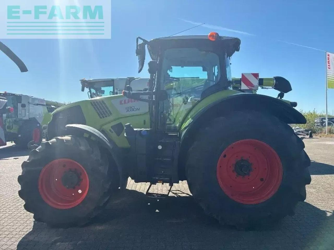 CLAAS axion 830 cis+ - Tractor: foto 4 CLAAS axion 830 cis+ - Tractor: foto 4