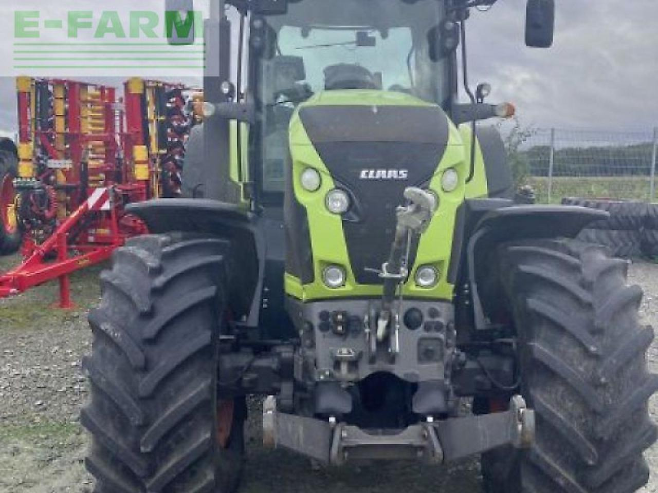 CLAAS axion 830 cmatic CMATIC - Tractor: foto 2 CLAAS axion 830 cmatic CMATIC - Tractor: foto 2