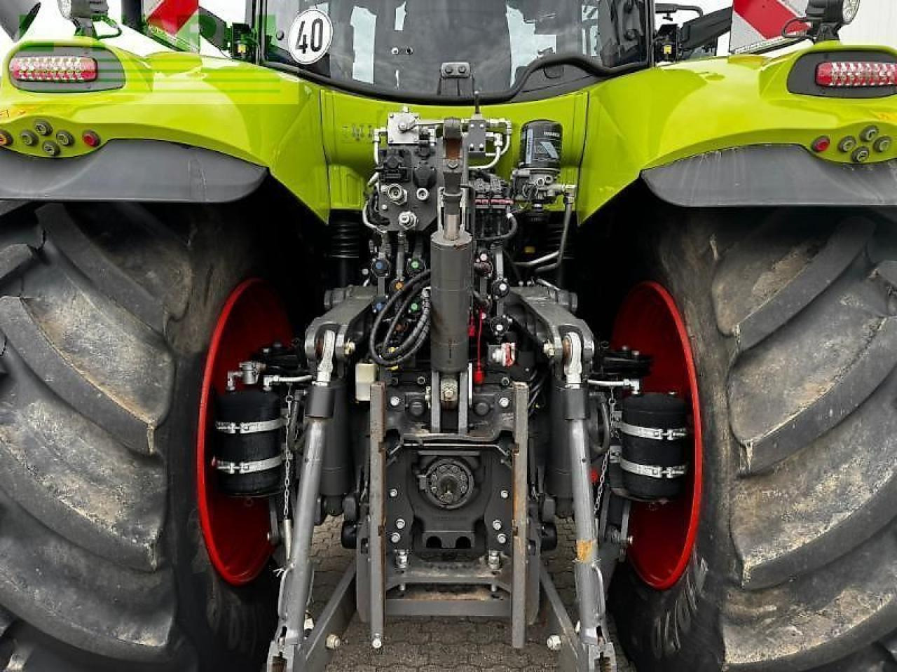 CLAAS axion 870 - Tractor: foto 5 CLAAS axion 870 - Tractor: foto 5