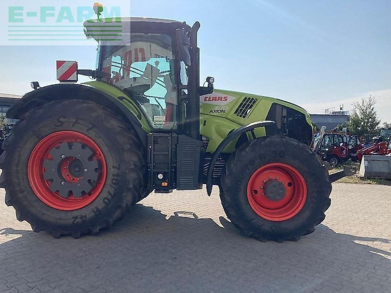 CLAAS axion 870 cmatic CMATIC - Tractor: foto 5 CLAAS axion 870 cmatic CMATIC - Tractor: foto 5