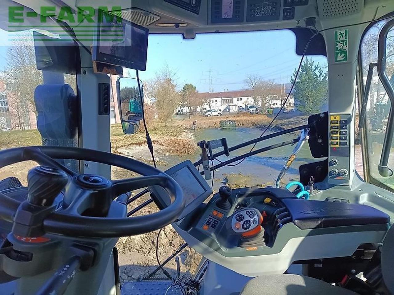 Tractor CLAAS axion 870 cmatic CMATIC: foto 8