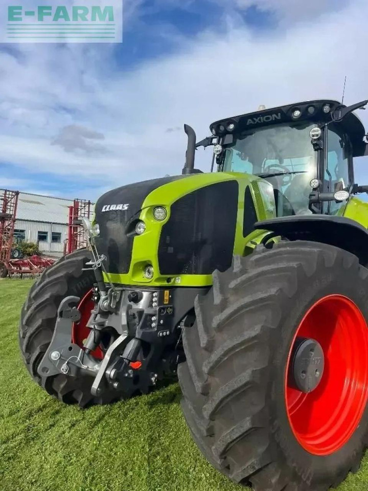 CLAAS axion 930 - Tractor: foto 2 CLAAS axion 930 - Tractor: foto 2