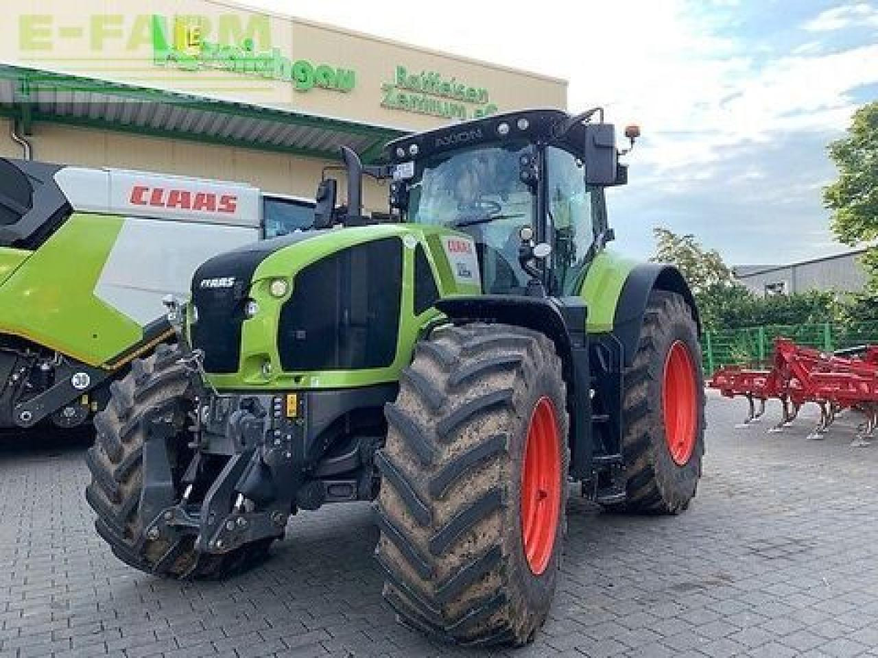 CLAAS axion 930 cmatic cebis CMATIC CEBIS - Tractor: foto 2 CLAAS axion 930 cmatic cebis CMATIC CEBIS - Tractor: foto 2