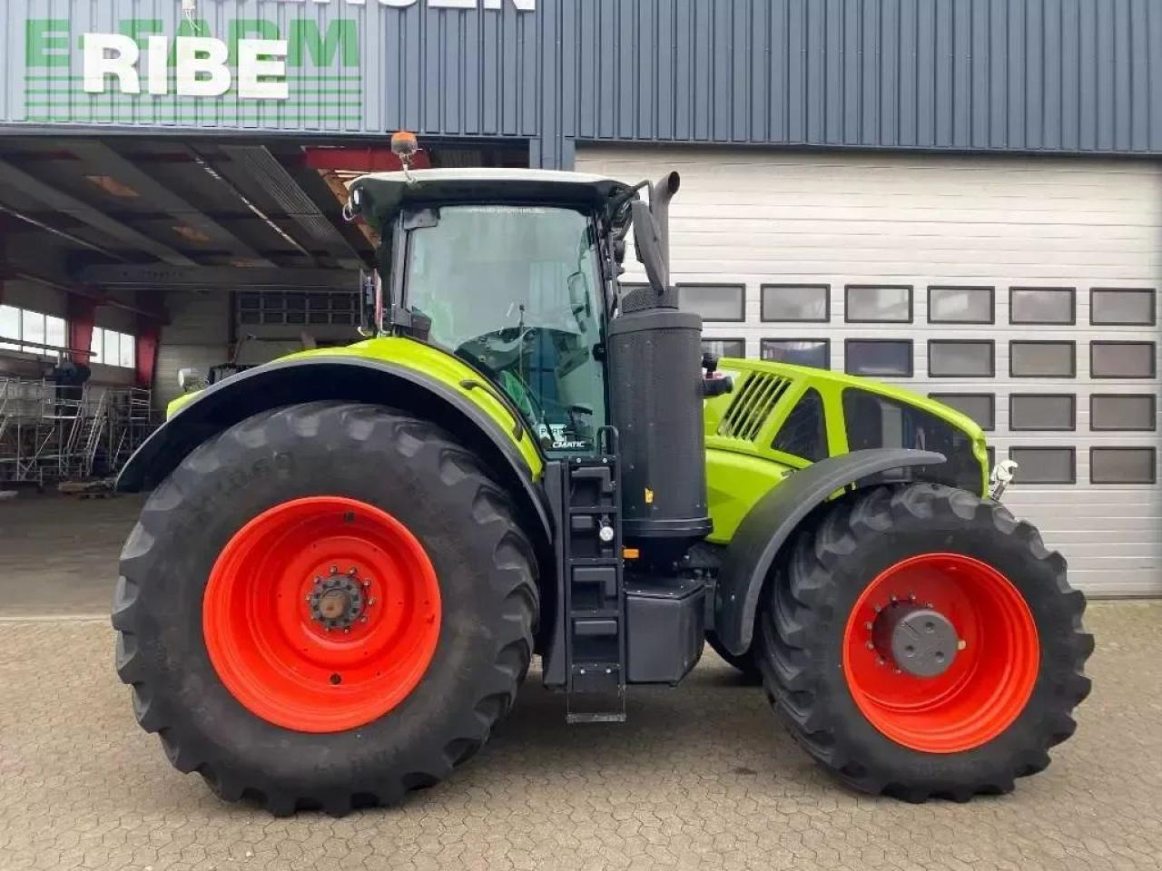CLAAS axion 940 cmatic - Tractor: foto 1 CLAAS axion 940 cmatic - Tractor: foto 1