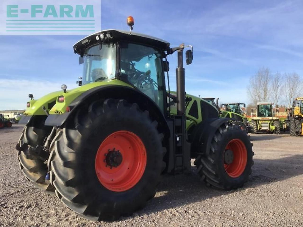 CLAAS axion 950 cmatic - Tractor: foto 4 CLAAS axion 950 cmatic - Tractor: foto 4