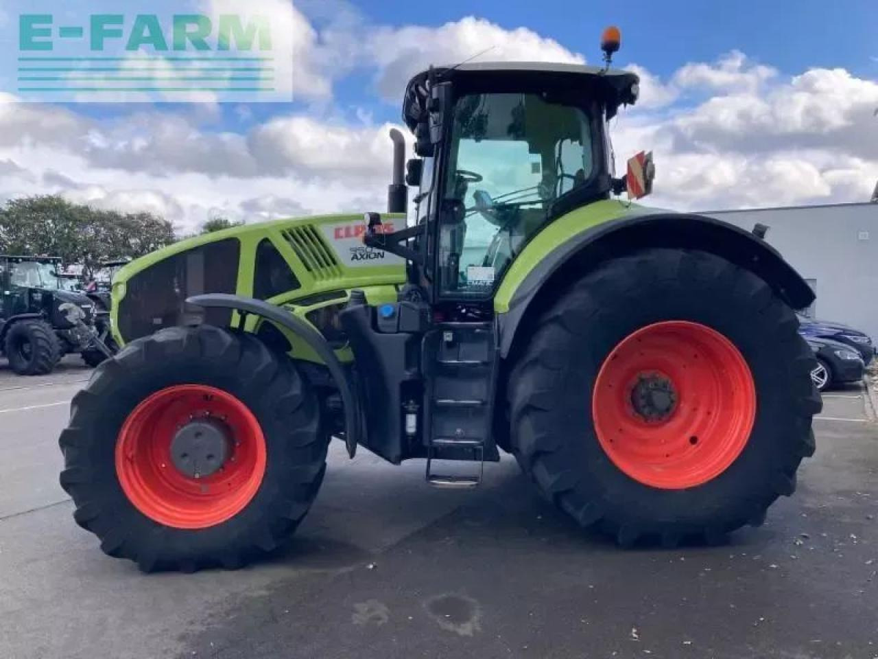 CLAAS axion 950 cmatic cebis CMATIC CEBIS - Tractor: foto 2 CLAAS axion 950 cmatic cebis CMATIC CEBIS - Tractor: foto 2