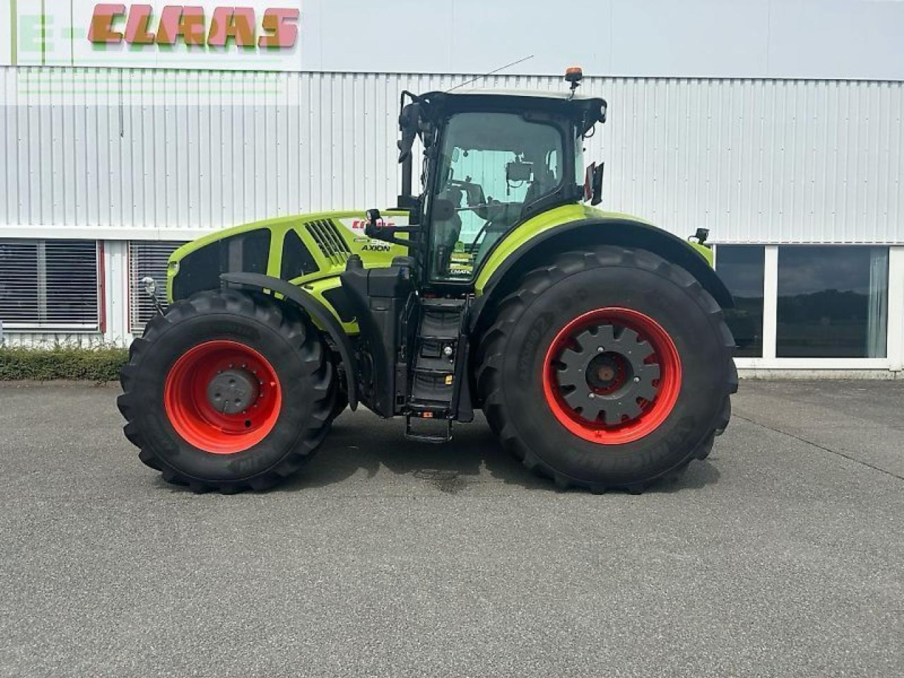 CLAAS axion 960 - Tractor: foto 3 CLAAS axion 960 - Tractor: foto 3