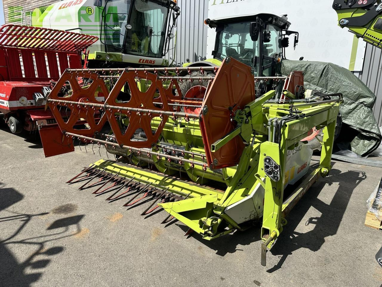 CLAAS c540 klappbar - Cabezal de grano: foto 1 CLAAS c540 klappbar - Cabezal de grano: foto 1