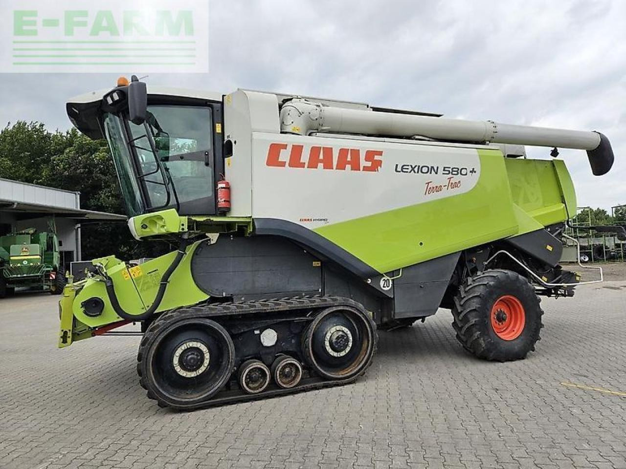 CLAAS lexion 580 tt plus - Cosechadora de granos: foto 1 CLAAS lexion 580 tt plus - Cosechadora de granos: foto 1