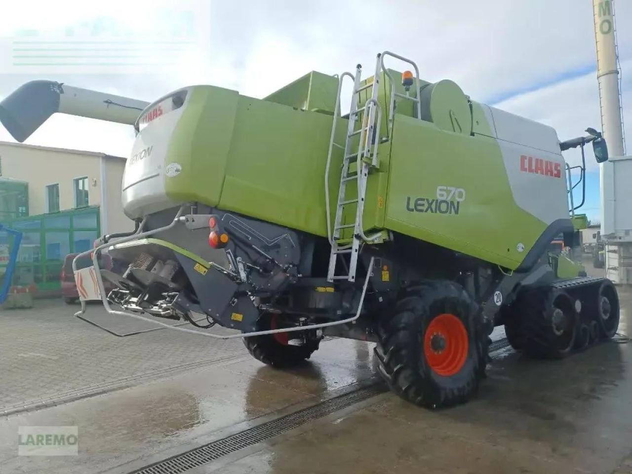 CLAAS lexion 670 tt terratrac v 900 - Cosechadora de granos: foto 3 CLAAS lexion 670 tt terratrac v 900 - Cosechadora de granos: foto 3