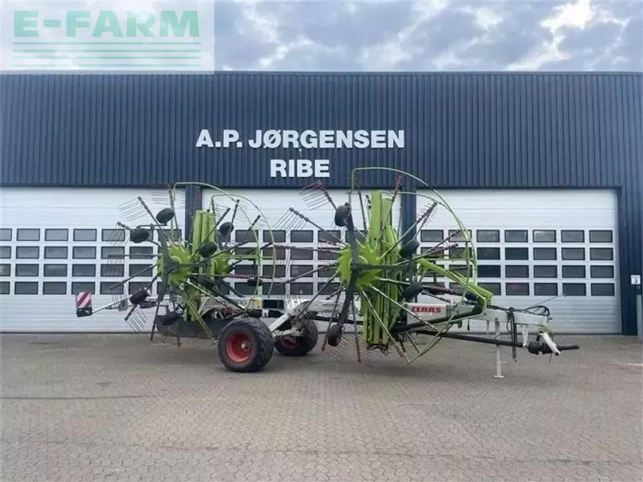 CLAAS liner 4000hhv - Henificadora: foto 1 CLAAS liner 4000hhv - Henificadora: foto 1