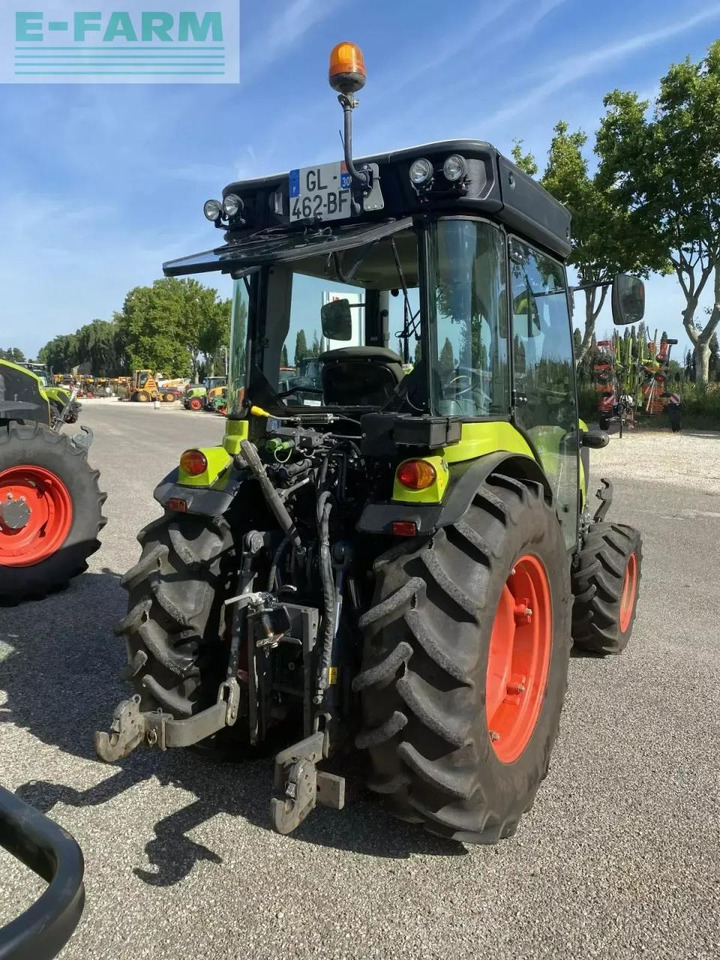 CLAAS nexos 230 m tradition - Tractor: foto 3 CLAAS nexos 230 m tradition - Tractor: foto 3
