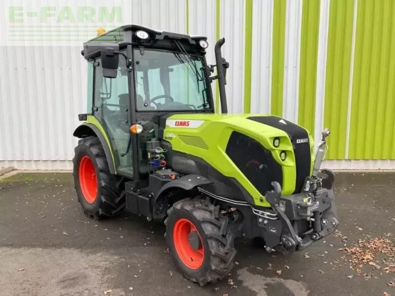 CLAAS nexos 240 m - Tractor: foto 3 CLAAS nexos 240 m - Tractor: foto 3
