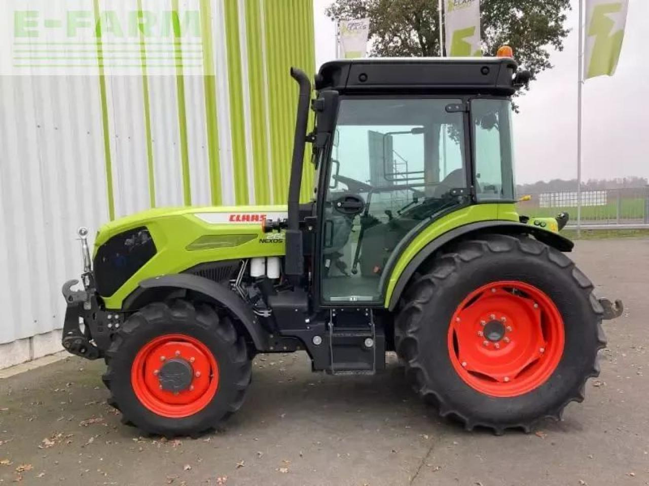 CLAAS nexos 260 l - Tractor: foto 5 CLAAS nexos 260 l - Tractor: foto 5