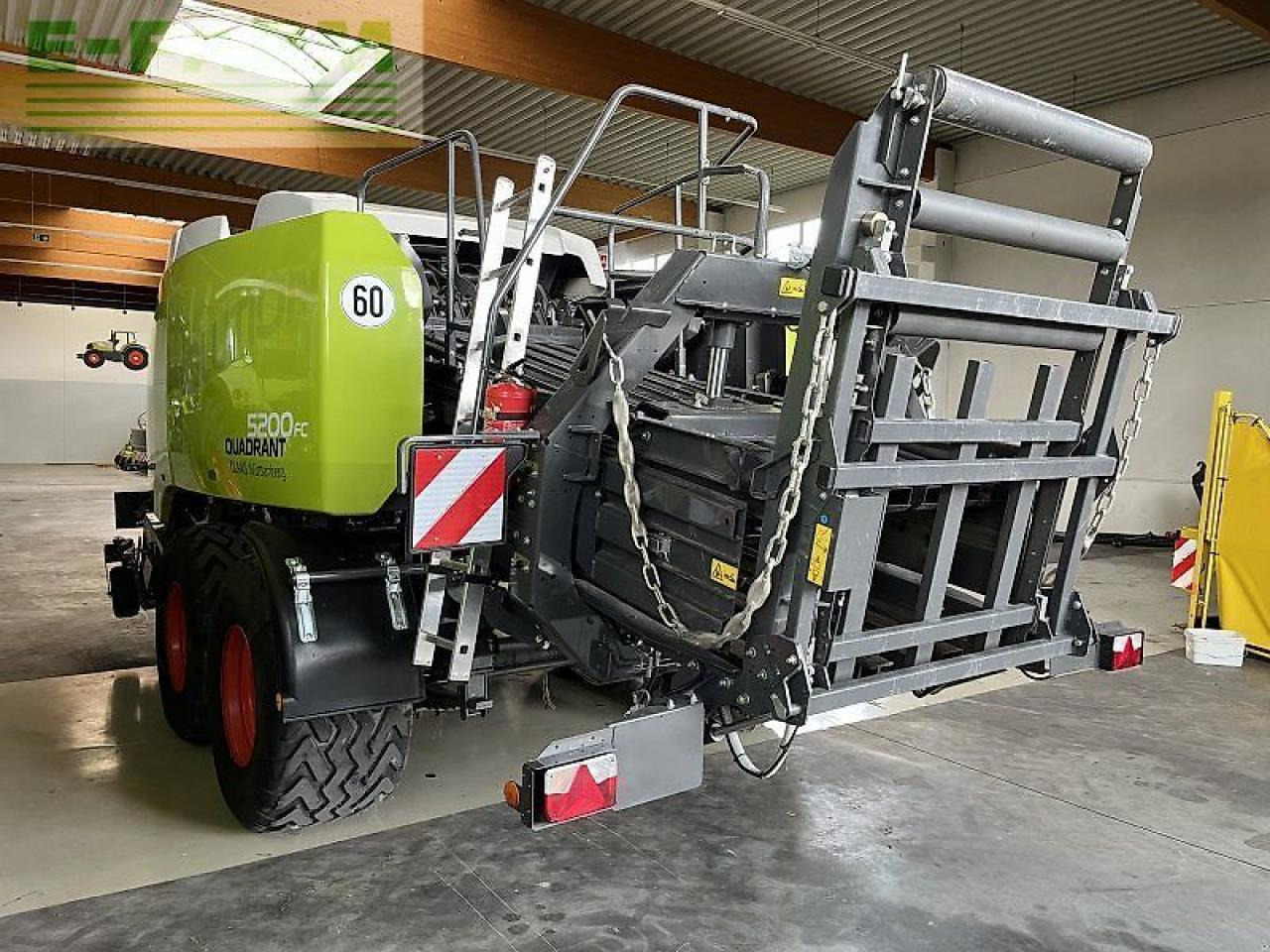 CLAAS quadrant 5200 fc - Empacadora de pacas cuadradas: foto 2 CLAAS quadrant 5200 fc - Empacadora de pacas cuadradas: foto 2