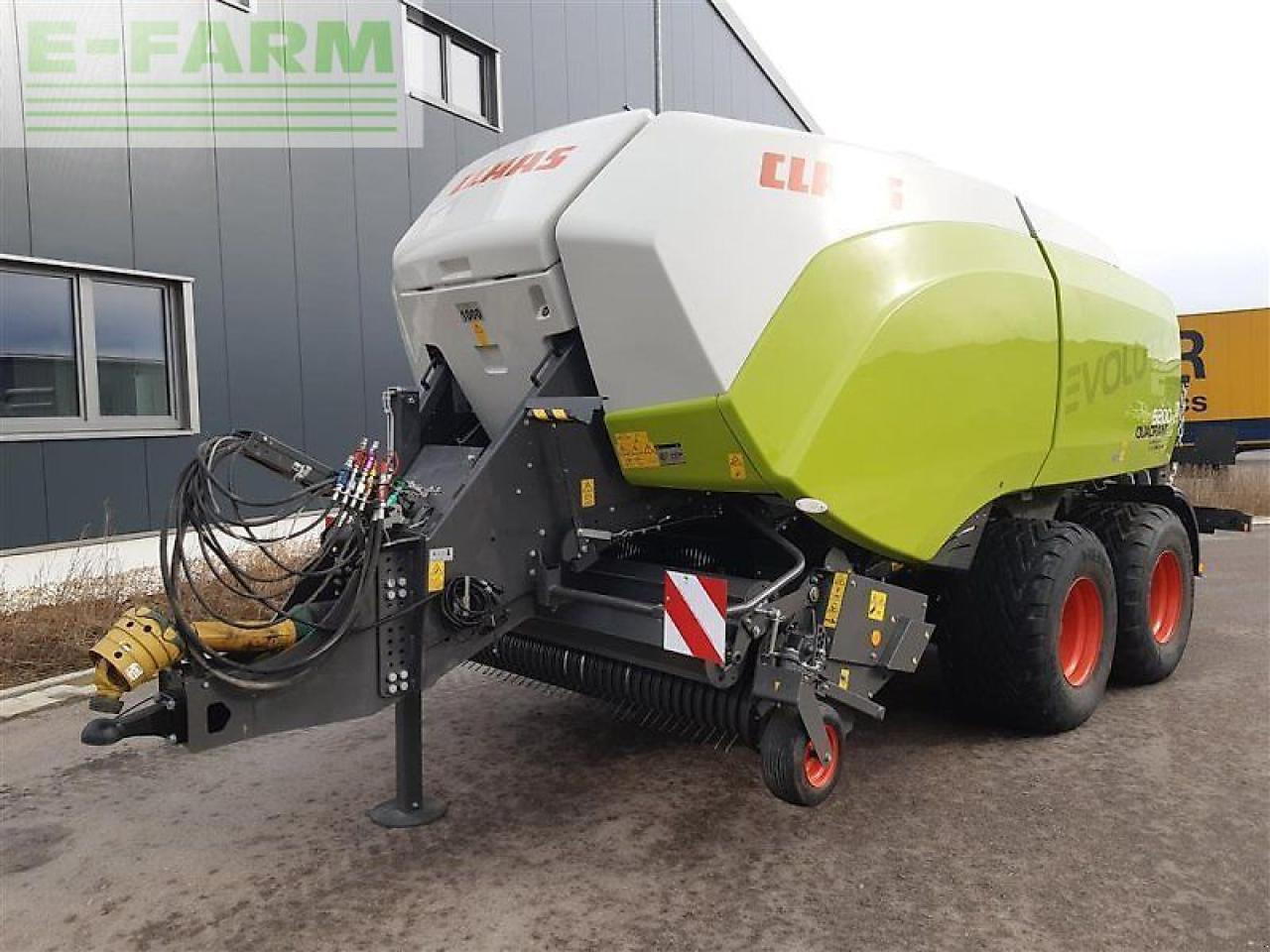 CLAAS quadrant 5200 fc evolution - Empacadora de pacas cuadradas: foto 3 CLAAS quadrant 5200 fc evolution - Empacadora de pacas cuadradas: foto 3