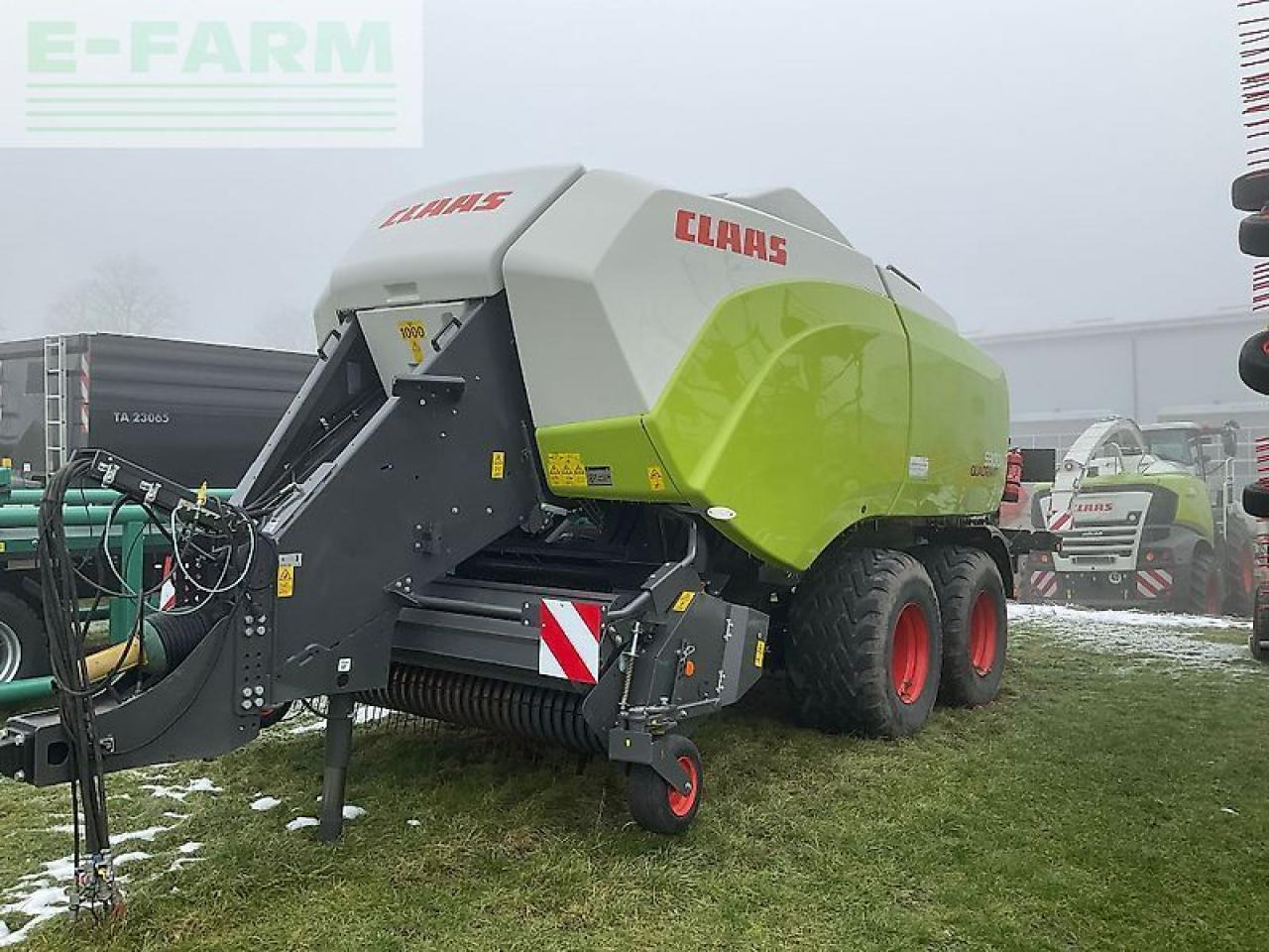CLAAS quadrant 5300 fc - Empacadora de pacas cuadradas: foto 1 CLAAS quadrant 5300 fc - Empacadora de pacas cuadradas: foto 1