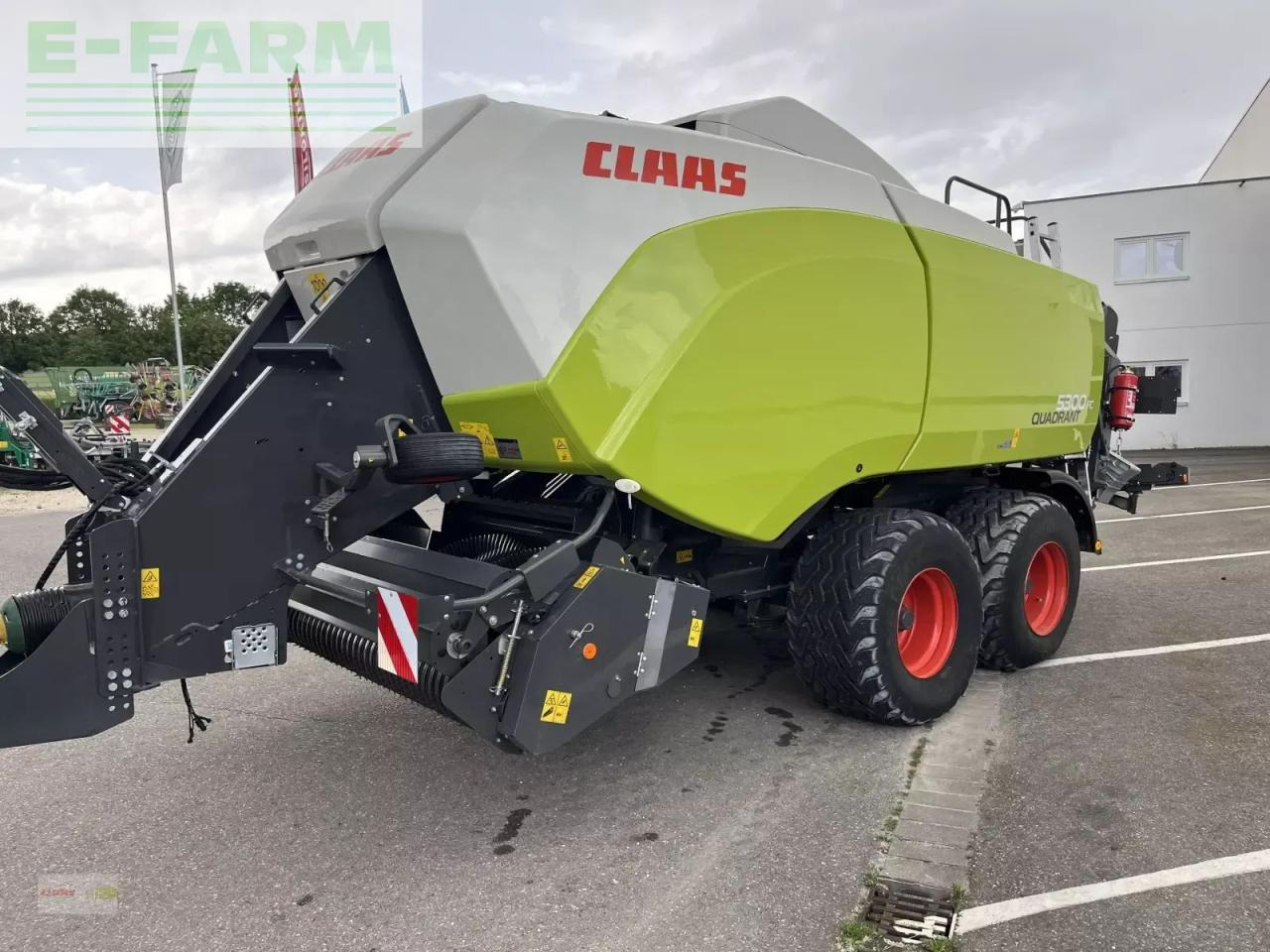 CLAAS quadrant 5300 fc t - Empacadora de pacas cuadradas: foto 2 CLAAS quadrant 5300 fc t - Empacadora de pacas cuadradas: foto 2