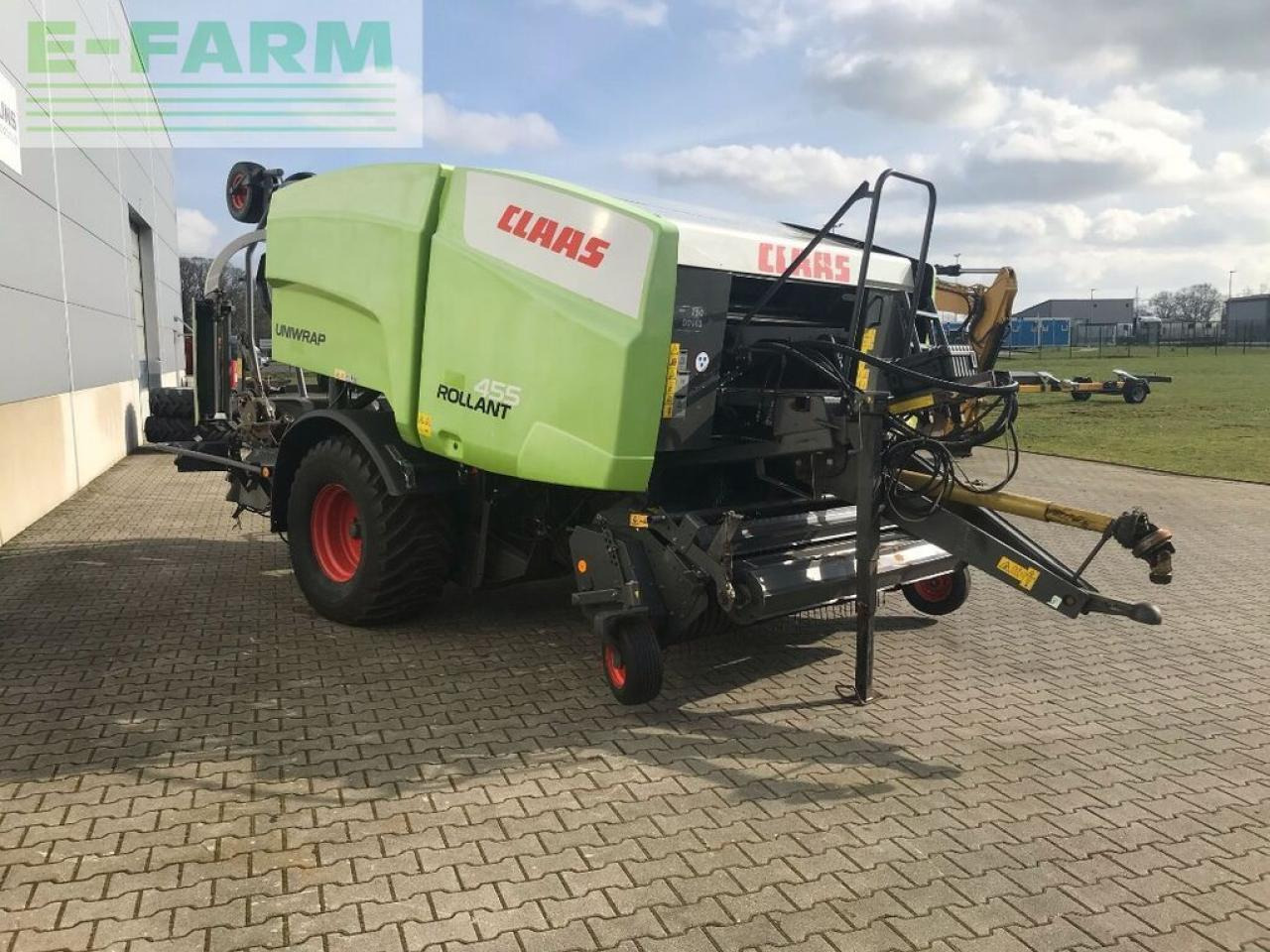 CLAAS rolland 455 uniwrap - Empacadora de pacas cuadradas: foto 4 CLAAS rolland 455 uniwrap - Empacadora de pacas cuadradas: foto 4