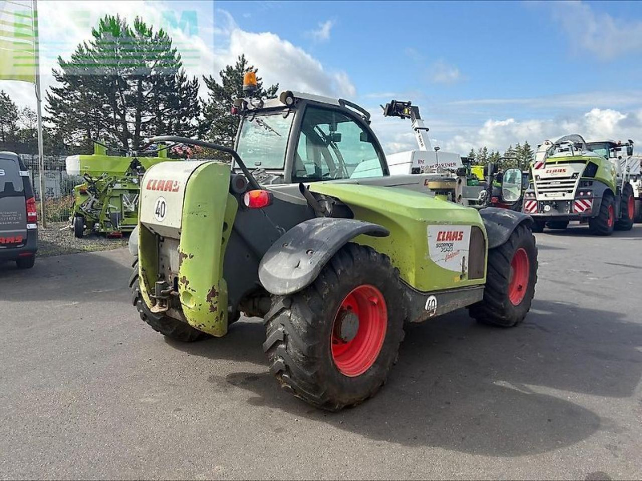 CLAAS scorpion 7040 - Manipulador telescópico: foto 3 CLAAS scorpion 7040 - Manipulador telescópico: foto 3