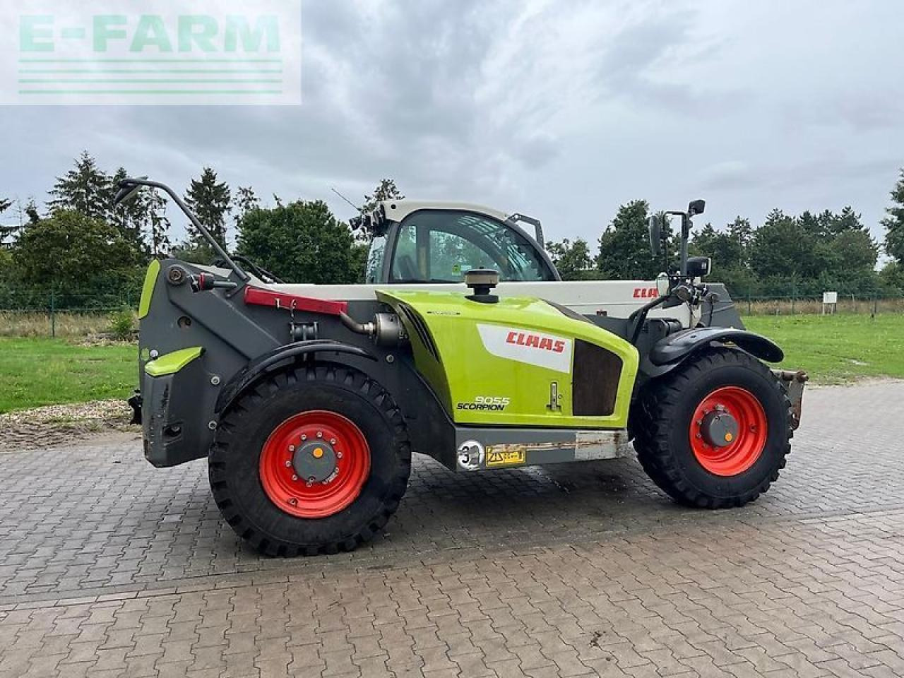 CLAAS scorpion 9055 - Manipulador telescópico: foto 4 CLAAS scorpion 9055 - Manipulador telescópico: foto 4