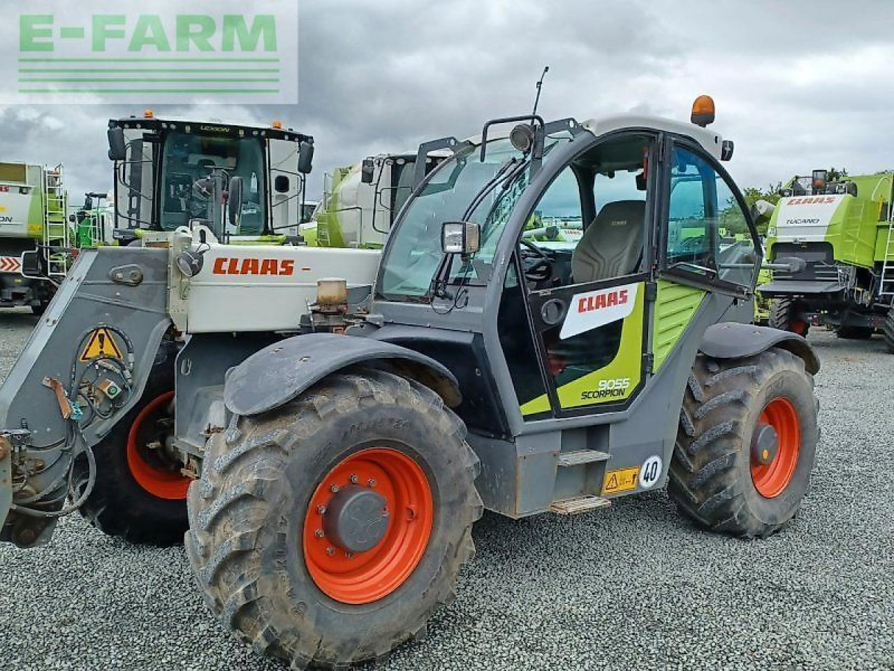 CLAAS scorpion 9055 varipower - Manipulador telescópico: foto 1 CLAAS scorpion 9055 varipower - Manipulador telescópico: foto 1